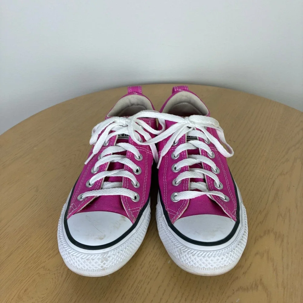 Converse Chuck Taylor All Star Low‎ Top Magenta Pink Canvas Sneakers Women's 7.5